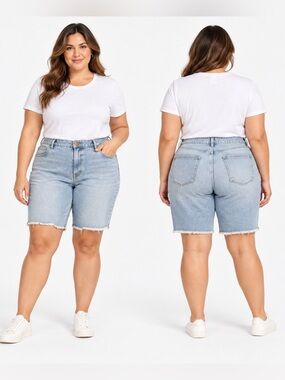 A3 Denim Frayed Hem Bermuda Shorts Light Wash Size 20W NWT